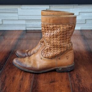 Frye Shirley Woven Huarache short brown leather boots, Size 6